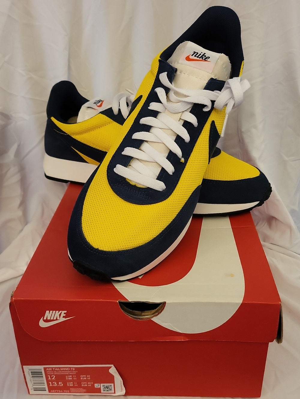 Nike Men’s Air Tailwind 79- Yellow & Navy Running Sneakers